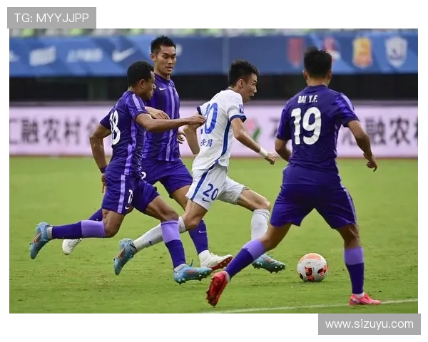 河南队宣布刘鑫瑜等三名球员离队韩东租借至石家庄李星贤租借至南通